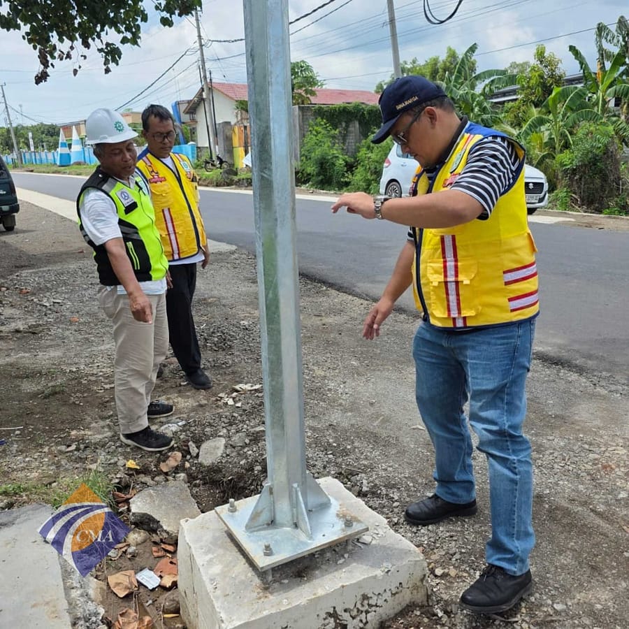 Tiang PJU jawa barat